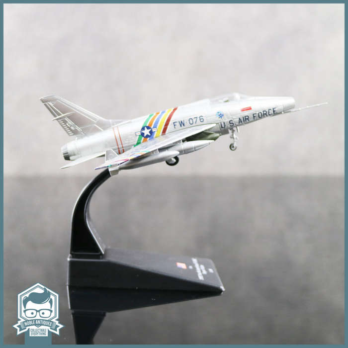 Die Cast Metal 1955 North American F-100 Super Sabre Plane Scale 1:100 (Original Blister Packaged)