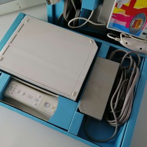 Original Boxed Complete Nintendo Wii White Combo, Not Tested!!!
