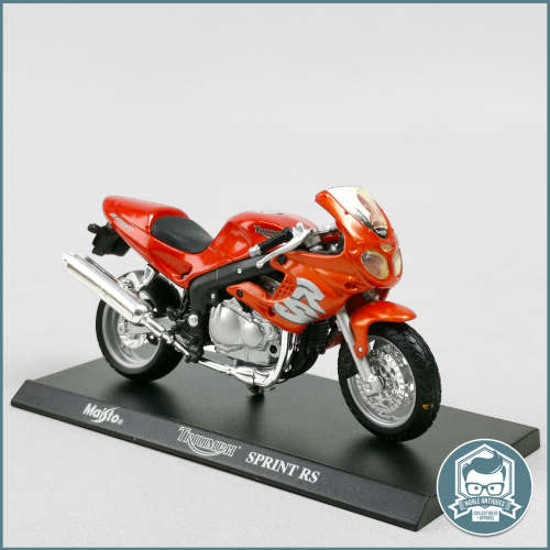 Detailed Die Cast Maisto TRIUMPH SPRINT RS Scale 1:18!!!