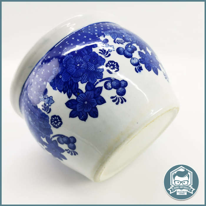 Original Oriental Blue and White Porcelain Planter!!!