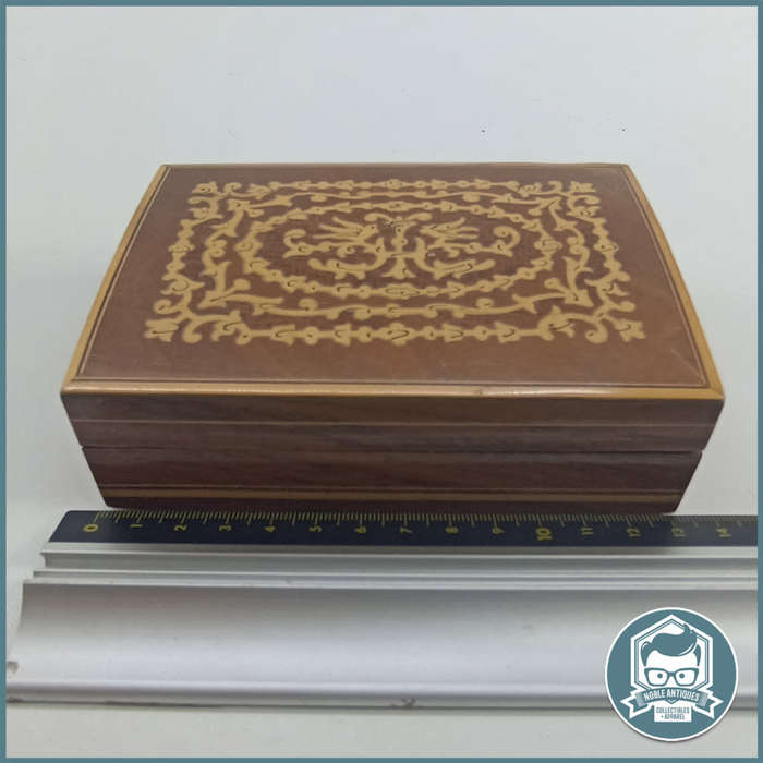 Highly Detailed Walnut and wood Inlay Reuge Swiss Trinket Box!!!