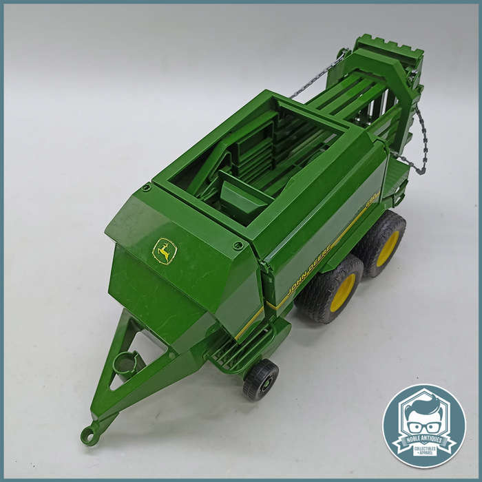 LARGE Bruder John Deere Big Balepress!!!