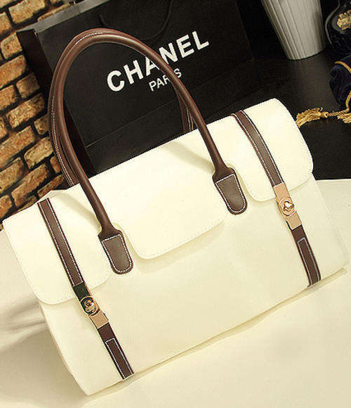New fashion plasthetics bright color lady bag, pink color. Shipping fee R30