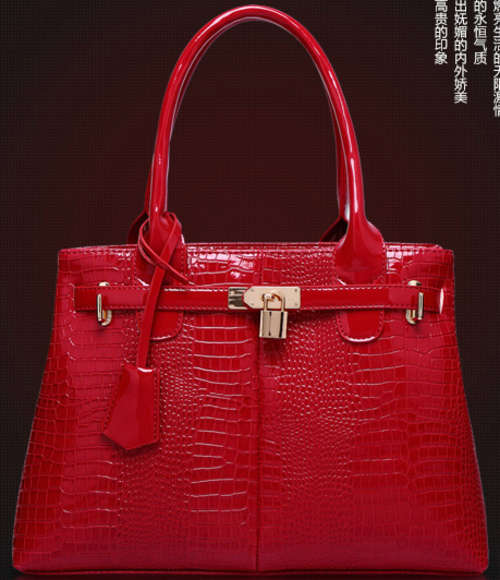 Crocodile pattern lock fashion large size bag. Red color. Shipping fee R30