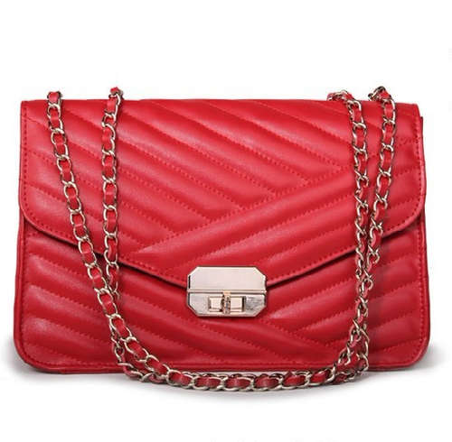 Stars love elegant design leisure chains shoulder bag. Red color. Stock in ZA