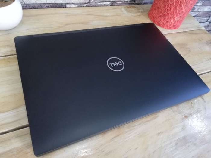 (HyperBook) Dell Latitude 7490 Core i7-8650U/ 512GB SSD/ 16GB DDR4L/ UHD 620/ FHD / Warranty 2022
