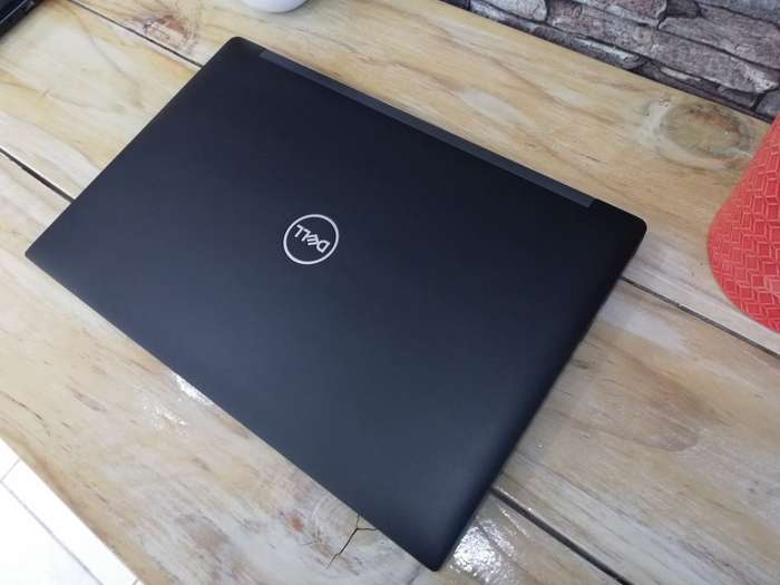 (HyperBook) Dell Latitude 7490 Core i7-8650U/ 512GB SSD/ 16GB DDR4L/ UHD 620/ FHD / Warranty 2022