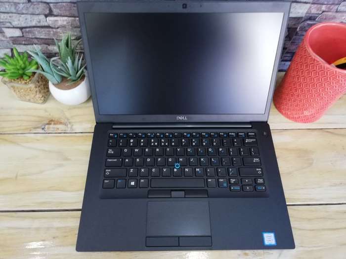 (HyperBook) Dell Latitude 7490 Core i7-8650U/ 512GB SSD/ 16GB DDR4L/ UHD 620/ FHD / Warranty 2022
