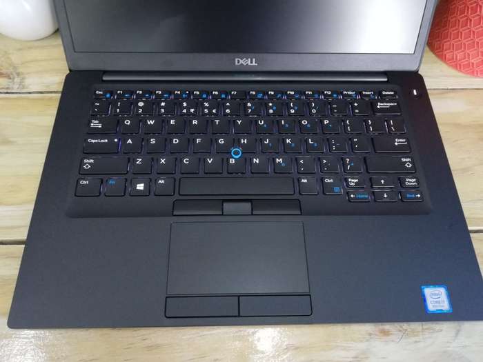(HyperBook) Dell Latitude 7490 Core i7-8650U/ 512GB SSD/ 16GB DDR4L/ UHD 620/ FHD / Warranty 2022