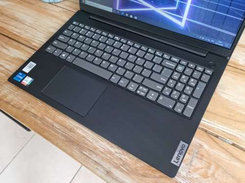 2022 Lenovo IdeaPad V15 G2 Core i5 11th Generation Premium Laptop/ 8GB DDR4/ 256GB NVMe/ FHD 1080p