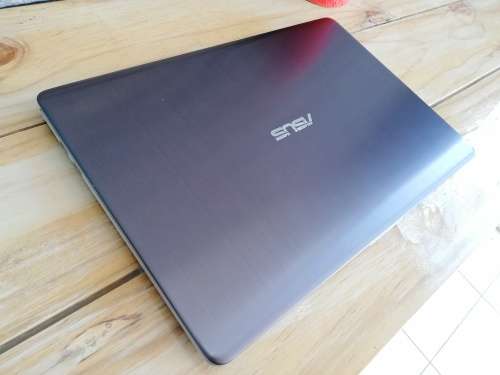 *Design Spec* Asus Vivobook Pro Series Core i5-8250U/ Nvidia GeForce/ 256GB SSD/ 8GB DDR4/ FHD 1080p