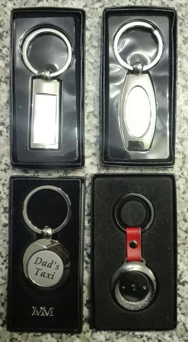 FATHER'S DAY SPECIAL!!!  Pocket Knife+Keyring with Gillette Splash Hamper