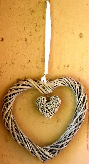 Woven double heart hanging - 30 x 30 cm