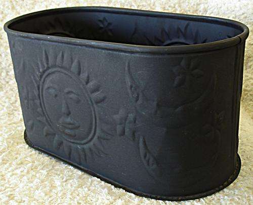 Black tin planter - 28 x 14 cm