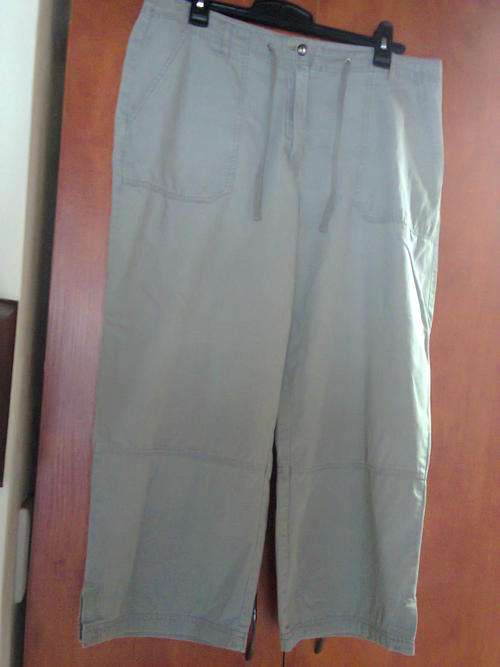 SALE: THREE QUARTER PANTS DARK BEIGE COTTON - 38