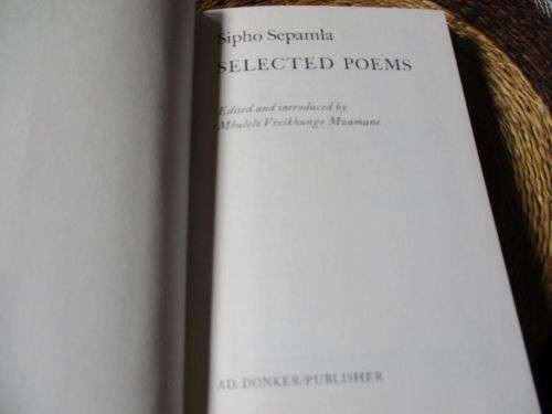 SELECTED POEMS - SIPHO SEPAMLA