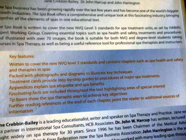 THE SPA BOOK - THE OFFICIAL GUIDE TO SPA THERAPY - JANE CREBBIN-BAILEY, Dr JOHN HARCUP AND JOHN ...