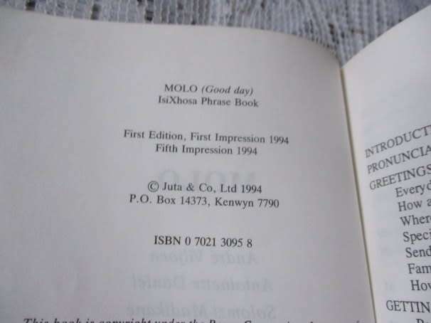 MOLO - THE PHRASE BOOK THAT GETS YOU SPEAKING XHOSA !