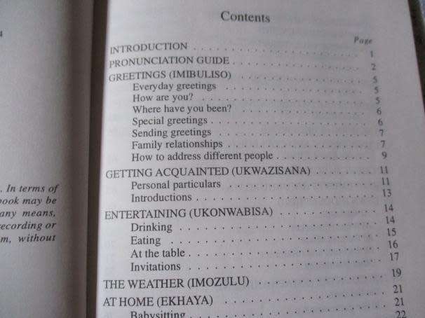 MOLO - THE PHRASE BOOK THAT GETS YOU SPEAKING XHOSA !