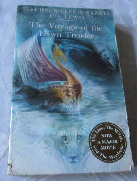 THE VOYAGE OF THE DAWN TREADER - THE CHRONICLES OF NARNIA - C.S. LEWIS