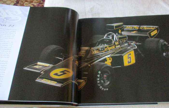 THE ART OF THE FORMULA 1 RACE CAR - STUART CODLING
