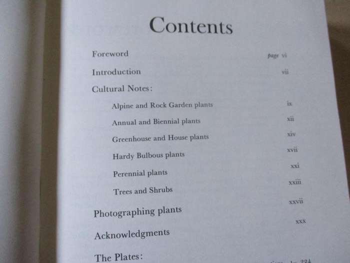 THE COLOUR DICTIONARY OF GARDEN PLANTS - WITH HOUSE AND GREENHOUSE PLANTS - ROYAL HORTICULTURE SOC.