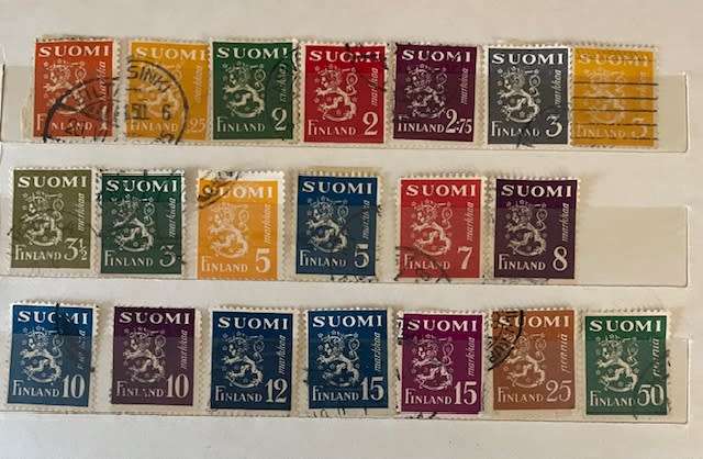 SUOMI -Finland Definitive set Coat of Arms circa 1940`s Part set -  20 stamps
