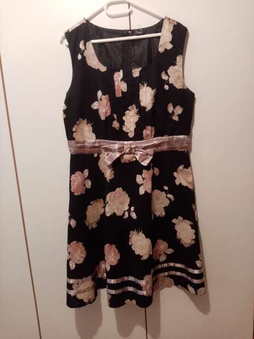 Black and pink floral formal dress XXL