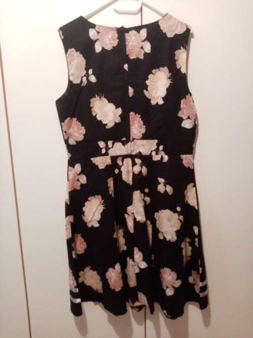 Black and pink floral formal dress XXL