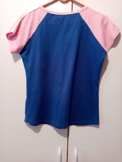 Blue and pink t-shirt XL