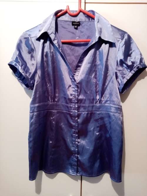 Lilac satin shirt Truworths 36 as new