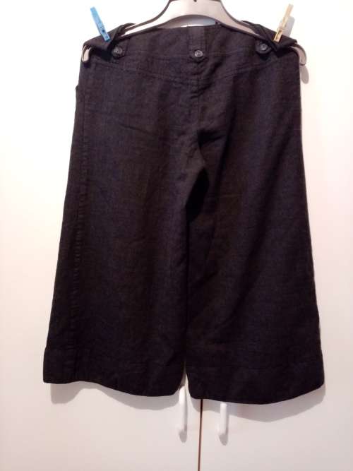 Dark grey 3/4 formal pants Woolworths 8 as new