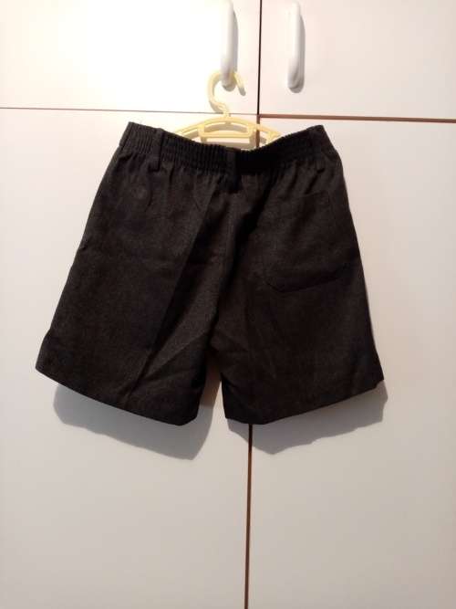 Grey school shorts 7-8