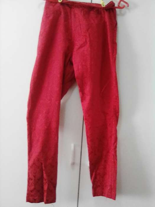 Stunning red patterned jeans size 32