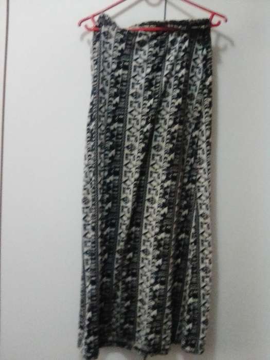 Black and White maxi skirt size 32