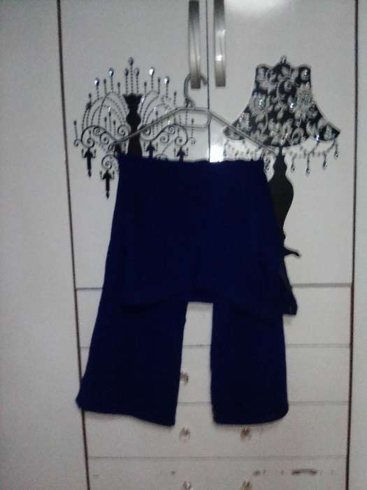 Stunning royal blue Indian outfit