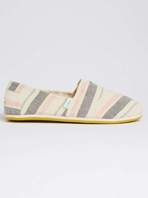 Bigger than black Friday! Paez- size 8.5