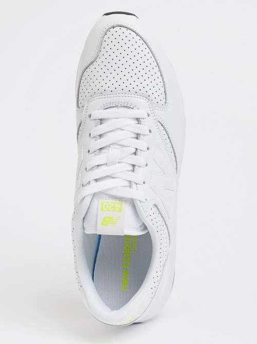 Better than black friday! 100% New Balance court sneakers - size 8