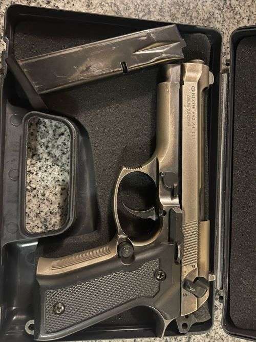 BLOW F92 Auto 9mm Blank Pepper Pistol Sounds like a real gun