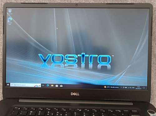 Dell Vostro 5581 8th Gen Intel Core i5-8265U, 8GB RAM, 256GB m.2 SSD, 1TB HDD, 15.6` FHD, Windows 10