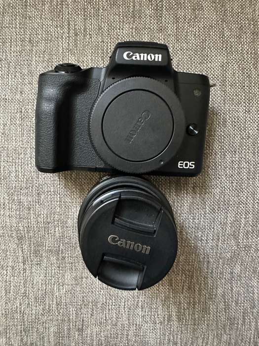 Canon EOS M50 Mark II M15-45 IS STM    Mirrorless 4K Camera Mint  As New