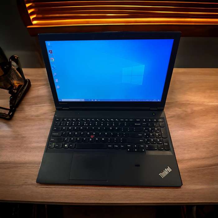 Lenovo T540p, Intel i5-4300M@2.6GHz, Nvidia Geforce GT 730M GPU, 8GB RAM, 1TB HDD
