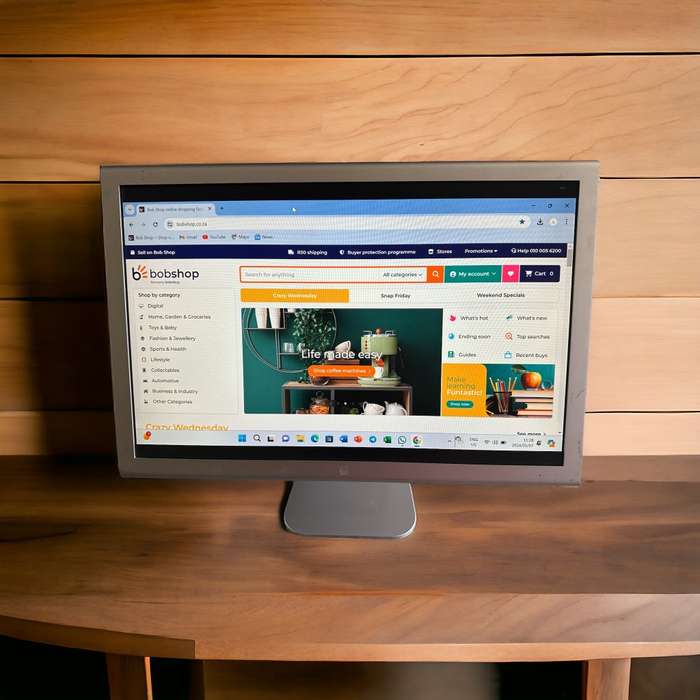 Apple Cinema Display A1801 1680x1050 20` LCD