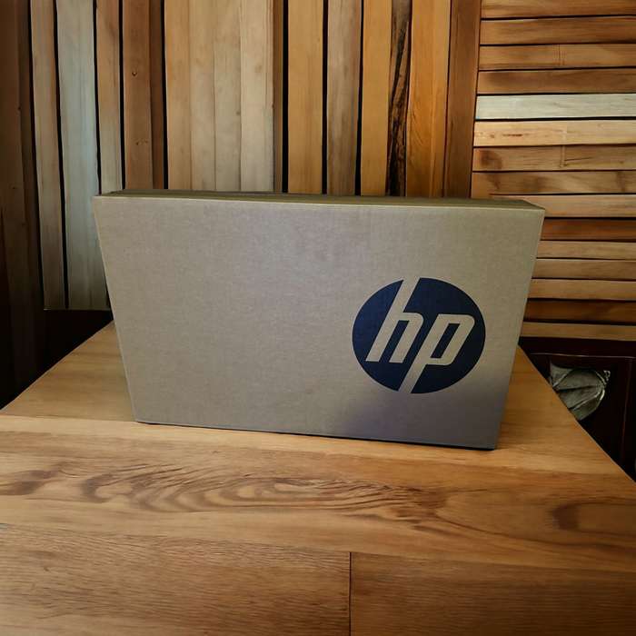 Touch Screen 13th Gen HP  830 G10, CORE I7 intel [R] 7560 R+ LTE-Advanced Pro New Sealed