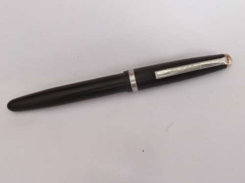 Fountain Pen "Conway"  very Collectable