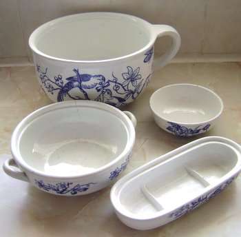 Vintage "Parroquet"   Antique  Chamber  Pot, Spittoon  Bowl  &  Soap  Dishes