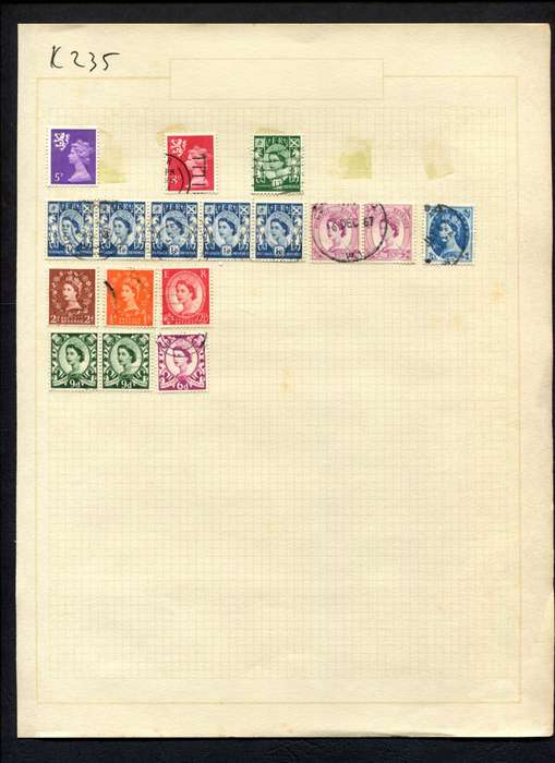 Great Britain - 17 Stamps Mounted (Hinged) On Album Page