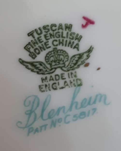 VINTAGE 1947+ TUSCAN FINE ENGLISH BONE CHINA TEA PLATE  BLENHEIM PATTERN
