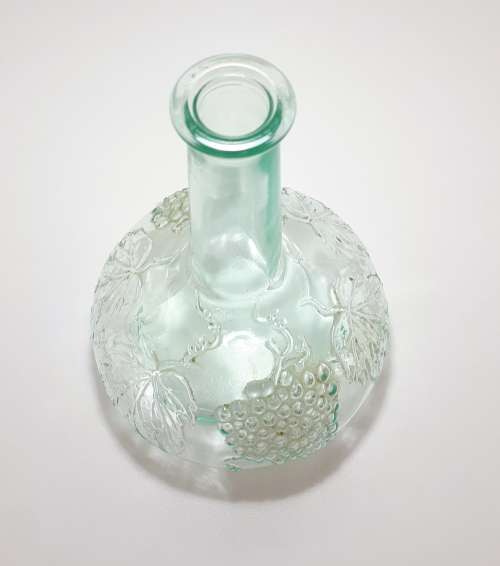 Glass Wine, Port Or Sherry Decanter With Embossed Grape And Leaf Decor