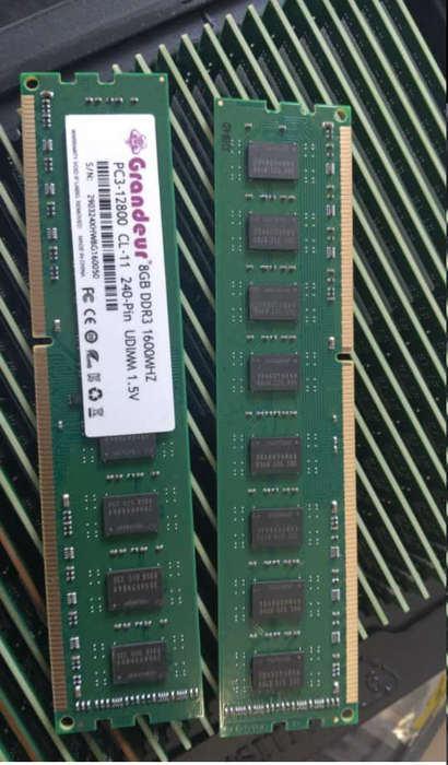8GB DDR3 1600 MHz PC3-12800 CL11 240pin Non ECC Desktop Memory RAM UDIMM